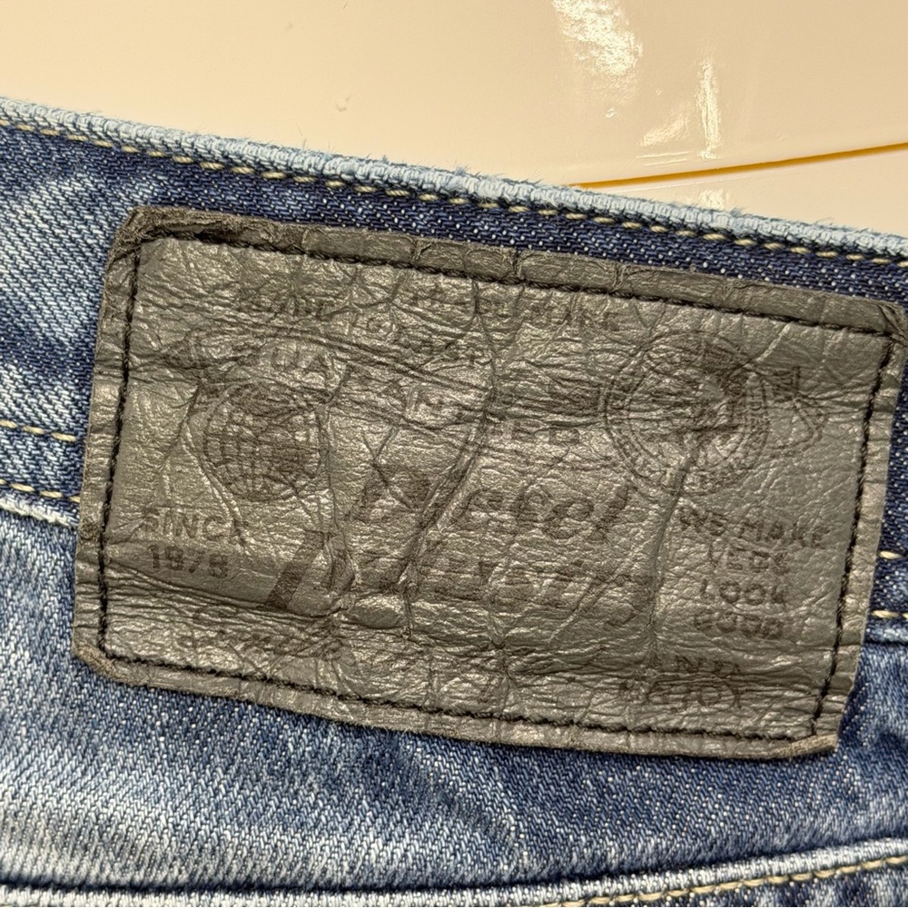 Diesel Vint. Zathan Regular Bootcut Medium Wash Distressed Made in Italy Size 33 - Picture 6 of 15